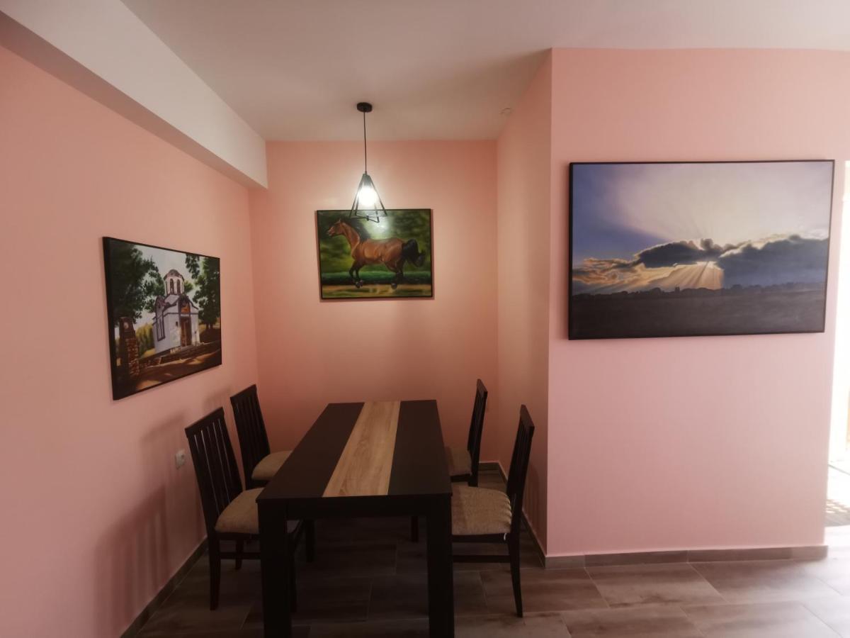 Crown Apartments スコピエ エクステリア 写真