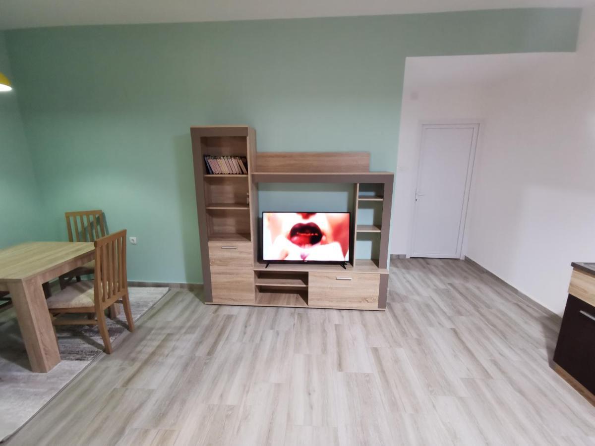 Crown Apartments スコピエ エクステリア 写真