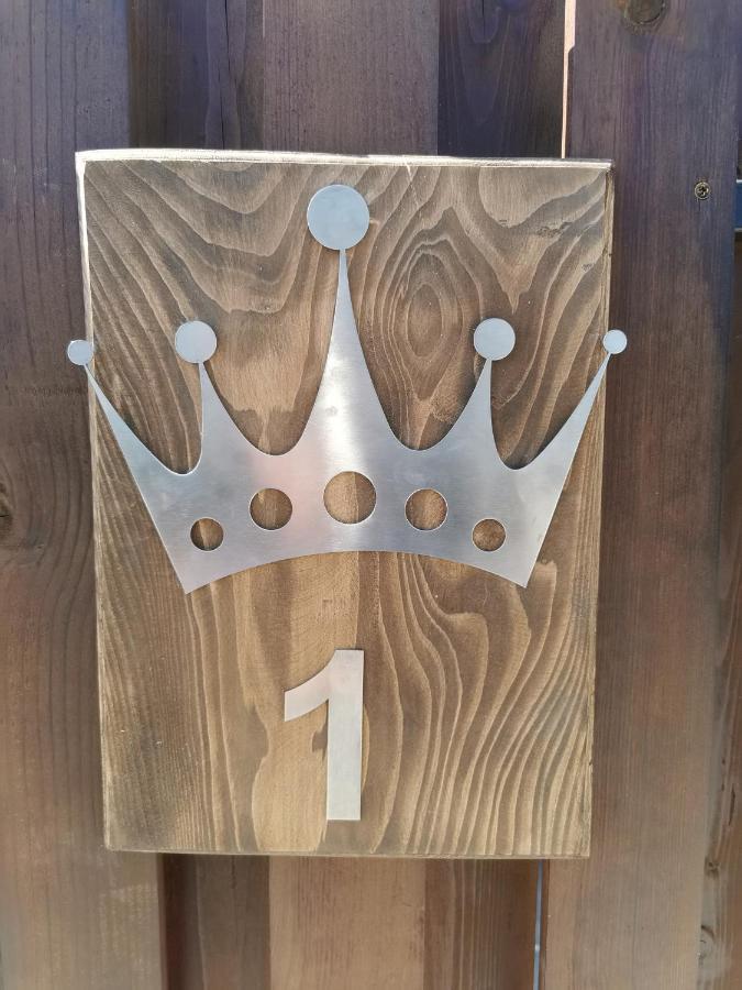 Crown Apartments スコピエ エクステリア 写真