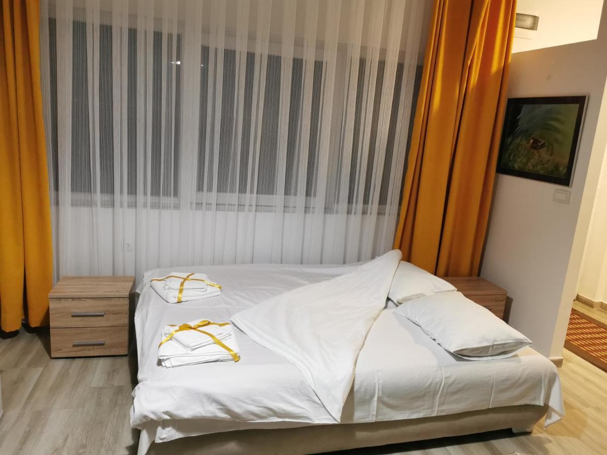 Crown Apartments スコピエ エクステリア 写真