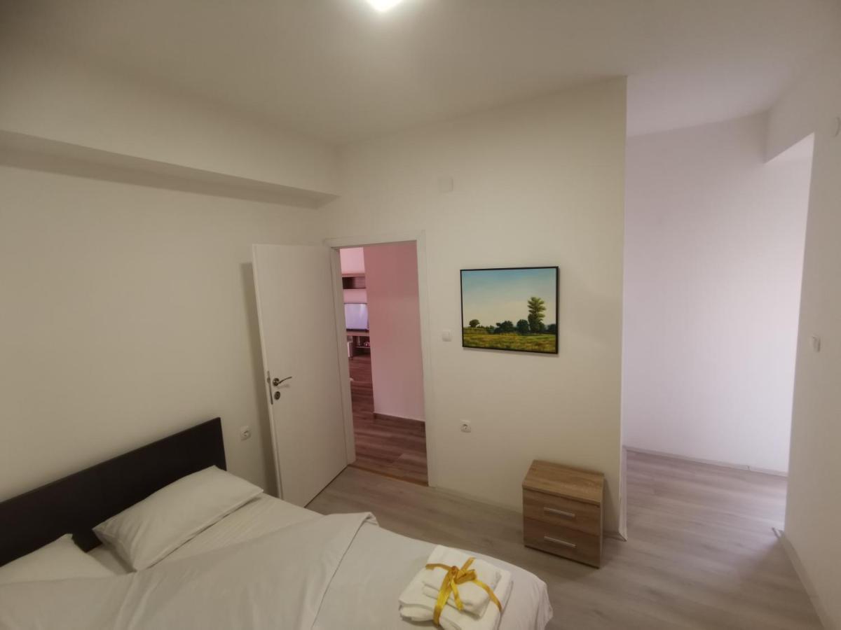 Crown Apartments スコピエ エクステリア 写真