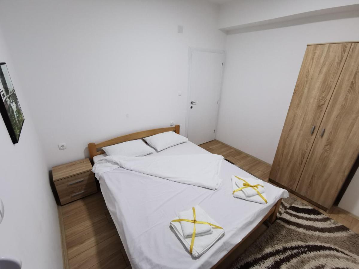 Crown Apartments スコピエ エクステリア 写真