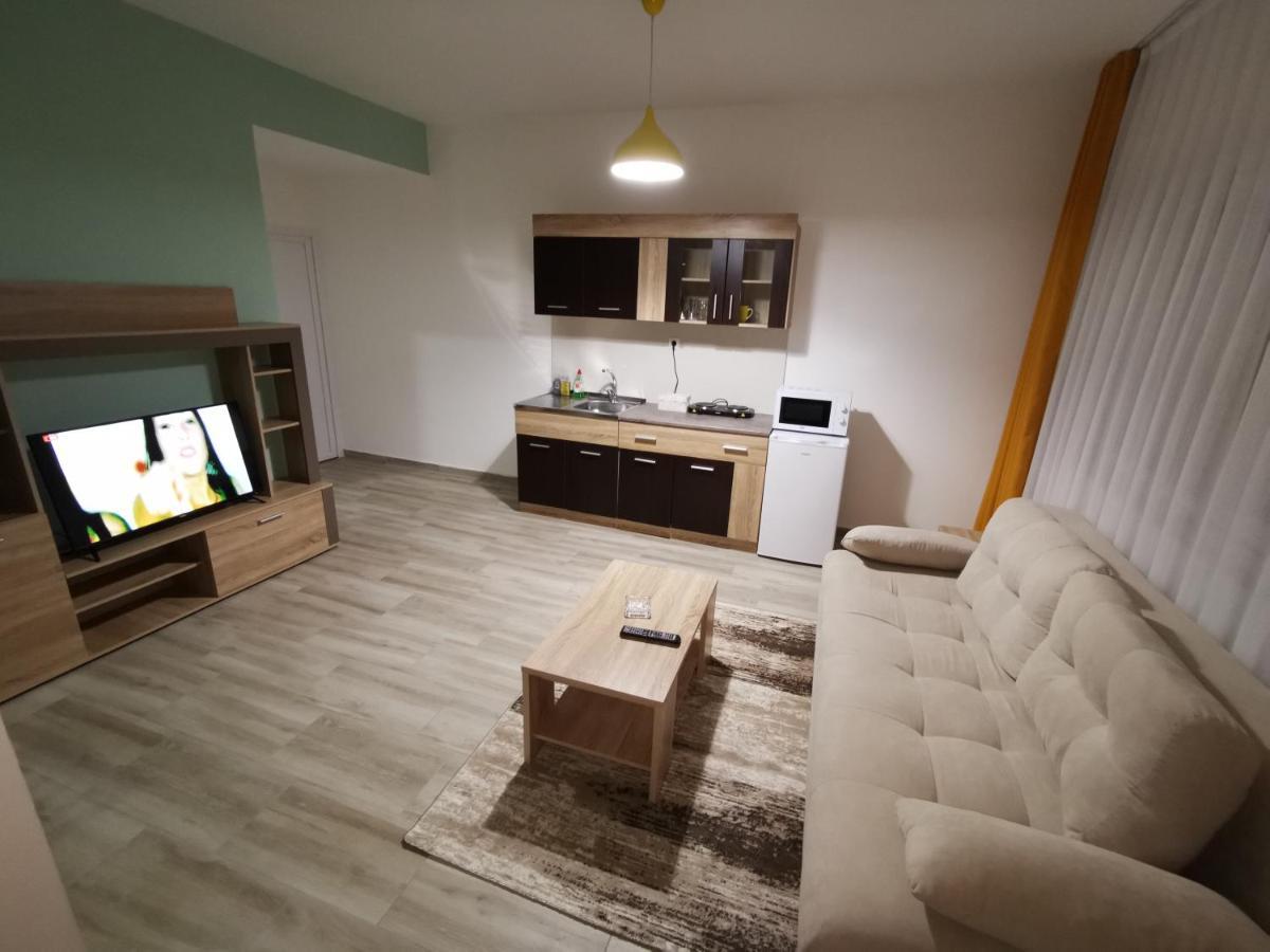 Crown Apartments スコピエ エクステリア 写真