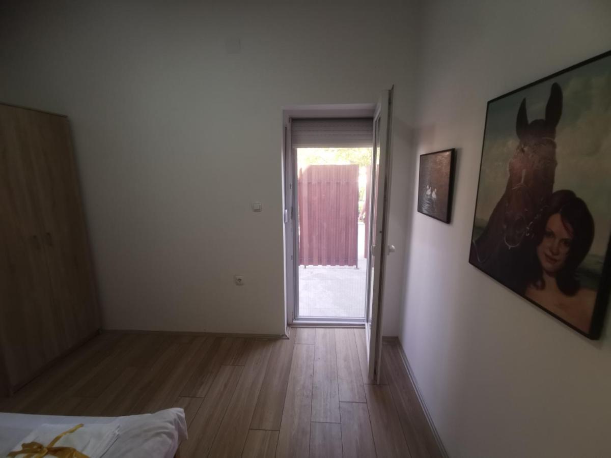 Crown Apartments スコピエ エクステリア 写真